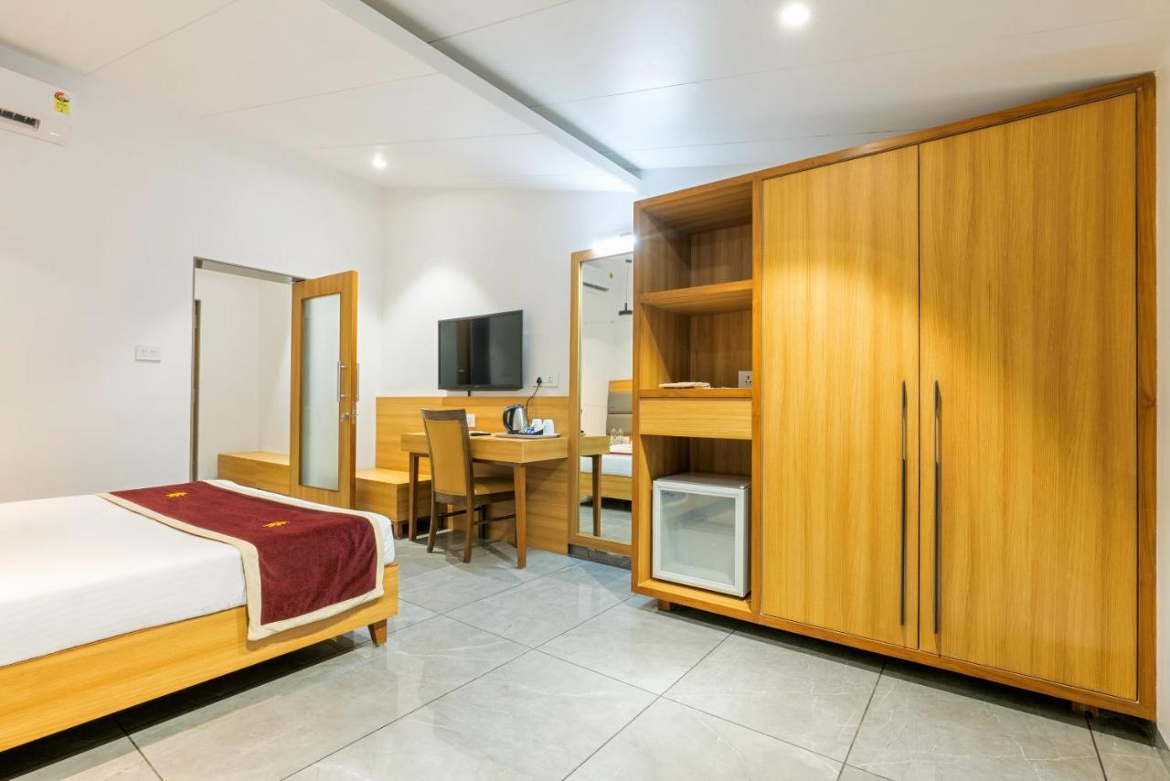 Gold Beach Villa Daman Εξωτερικό φωτογραφία