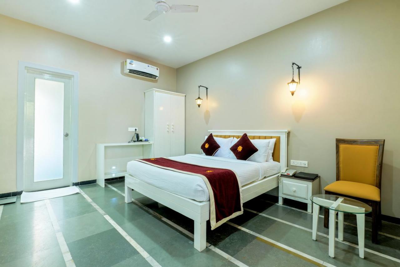 Gold Beach Villa Daman Εξωτερικό φωτογραφία