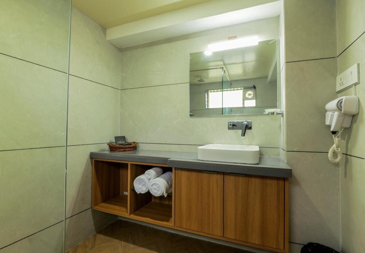 Gold Beach Villa Daman Εξωτερικό φωτογραφία